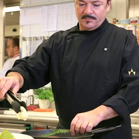 Отель Bergwelt 4*